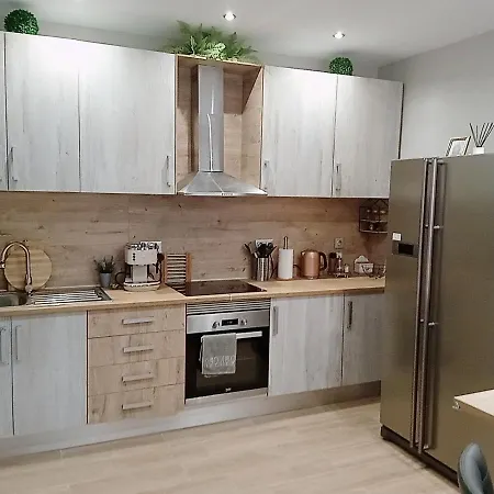 Lamon Deluxe Apartament *