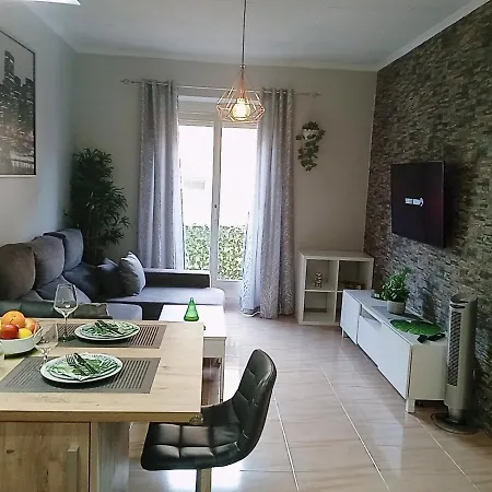 Lamon Deluxe Apartament Alicante